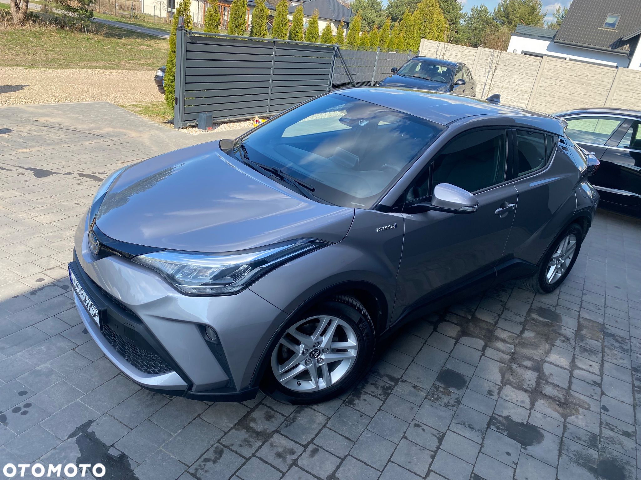 Toyota C-HR 1.8 Hybrid Business Edition - 1