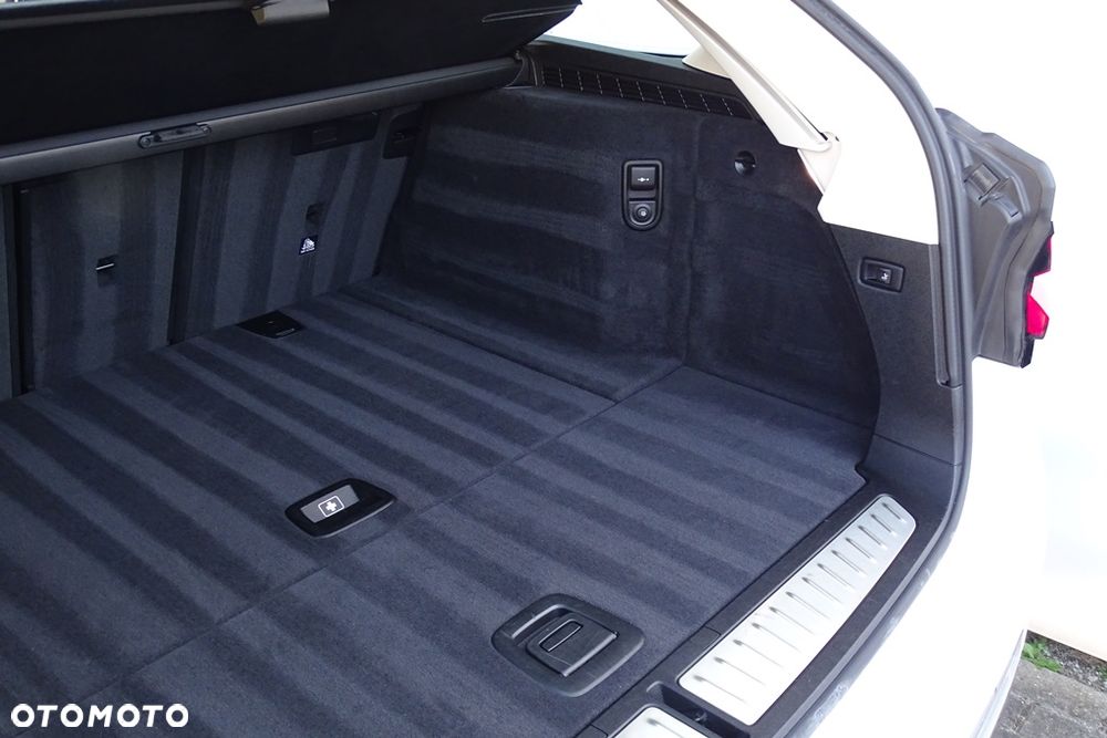 BMW Seria 5 530d mHEV Luxury Line sport - 28