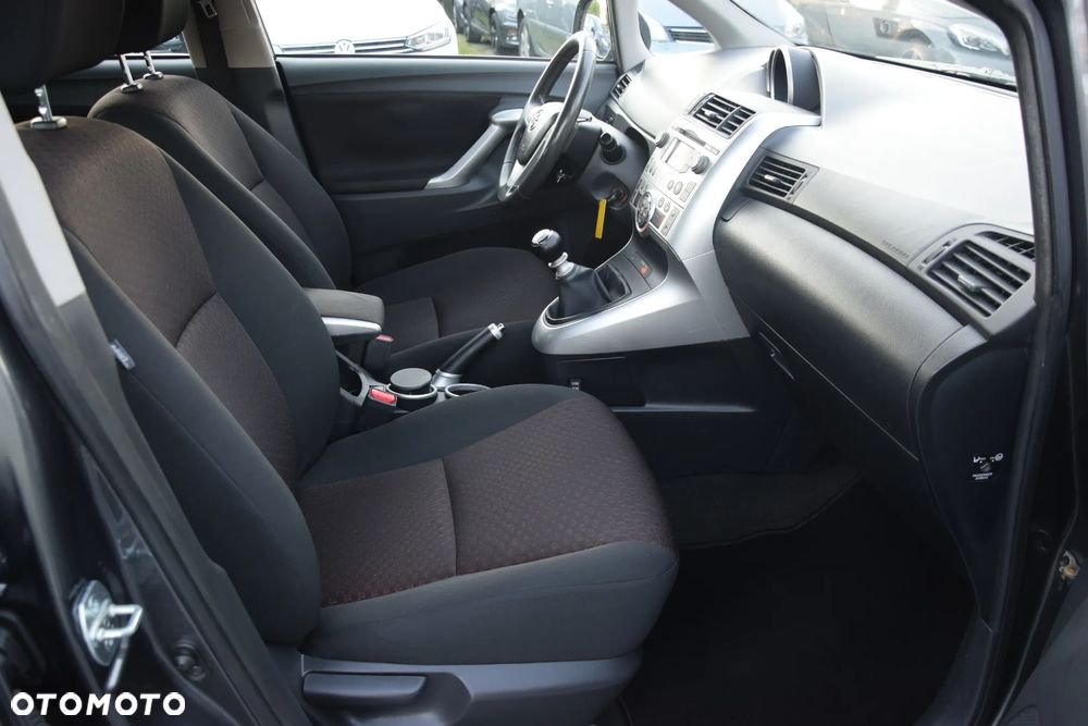 Toyota Verso - 5