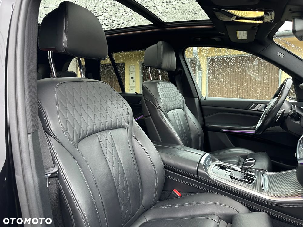 BMW X5 xDrive40i - 28