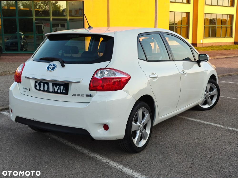 Toyota Auris 1.8 HSD Luna - 7