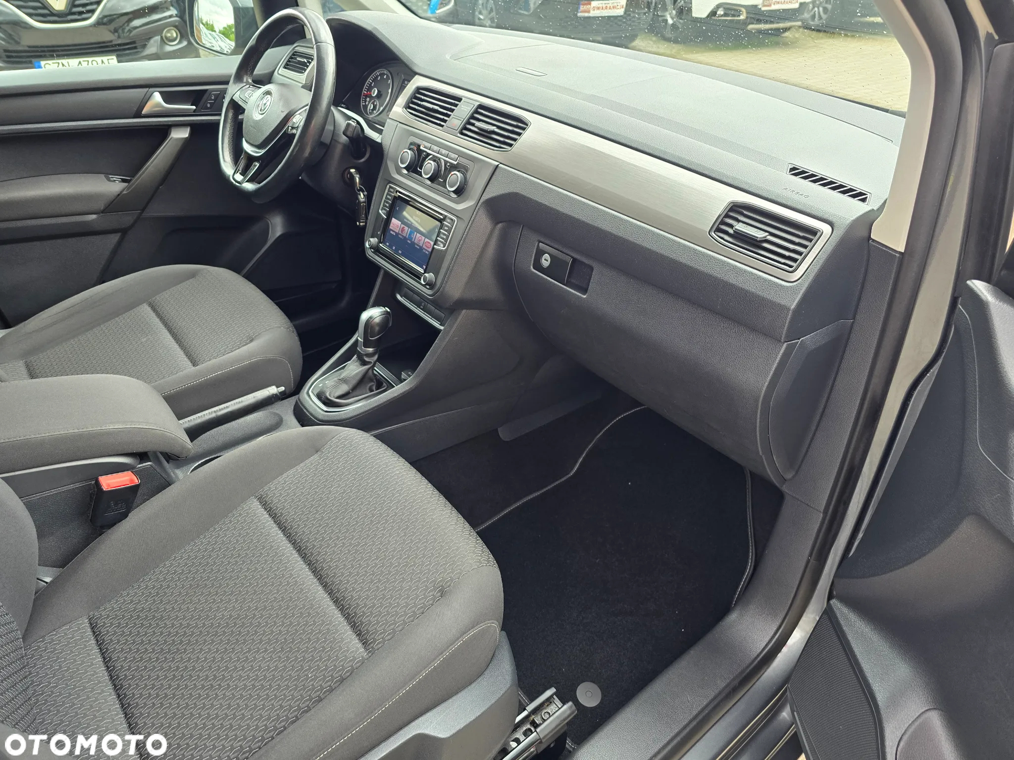 Volkswagen Caddy - 11