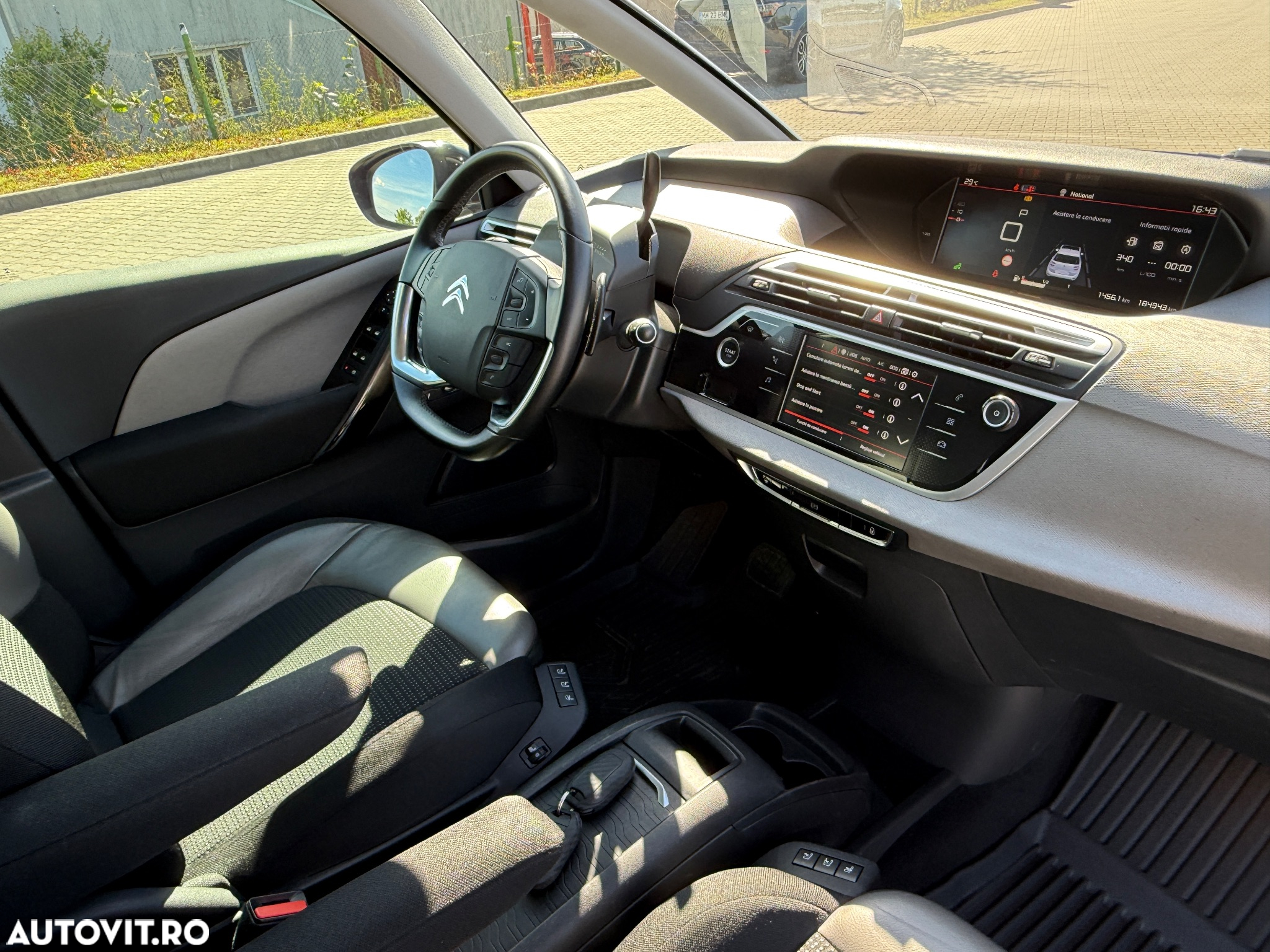 Citroën C4 Grand Space Tourer 2.0 BlueHDi S&S EAT8 Feel - 26