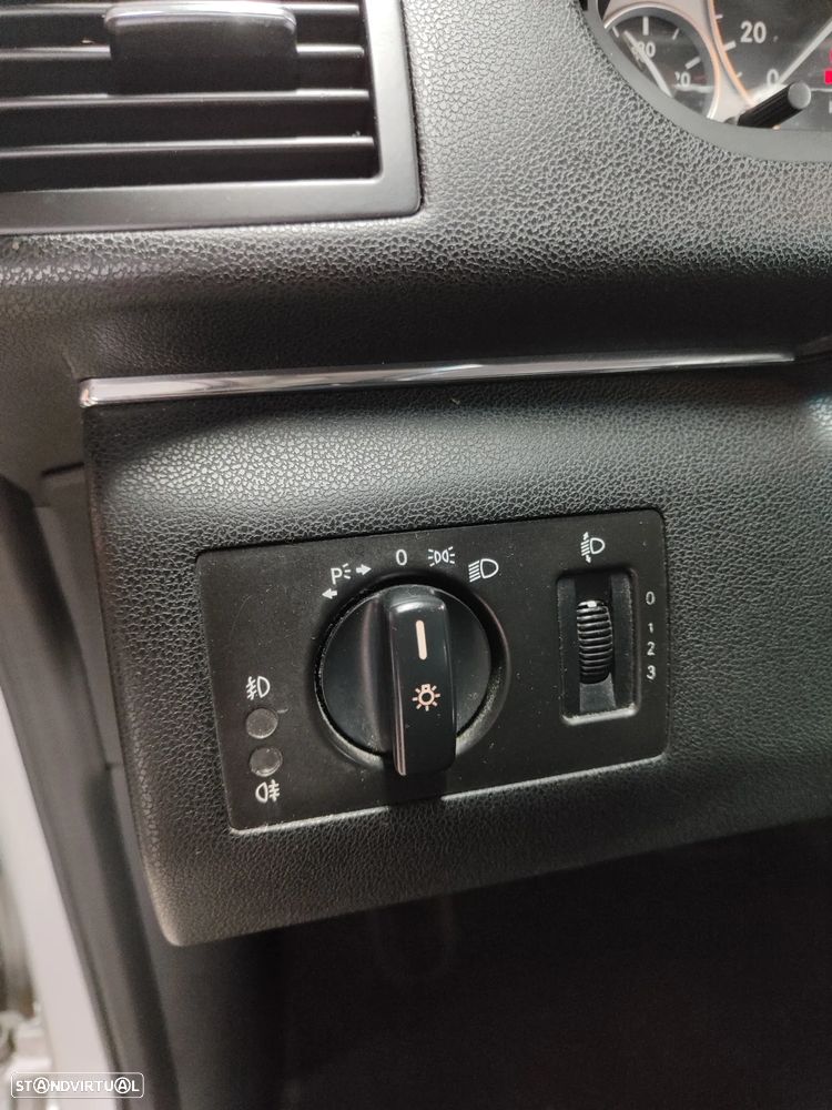Mercedes-Benz B 200 CDI DPF Autotronic Special Edition - 27