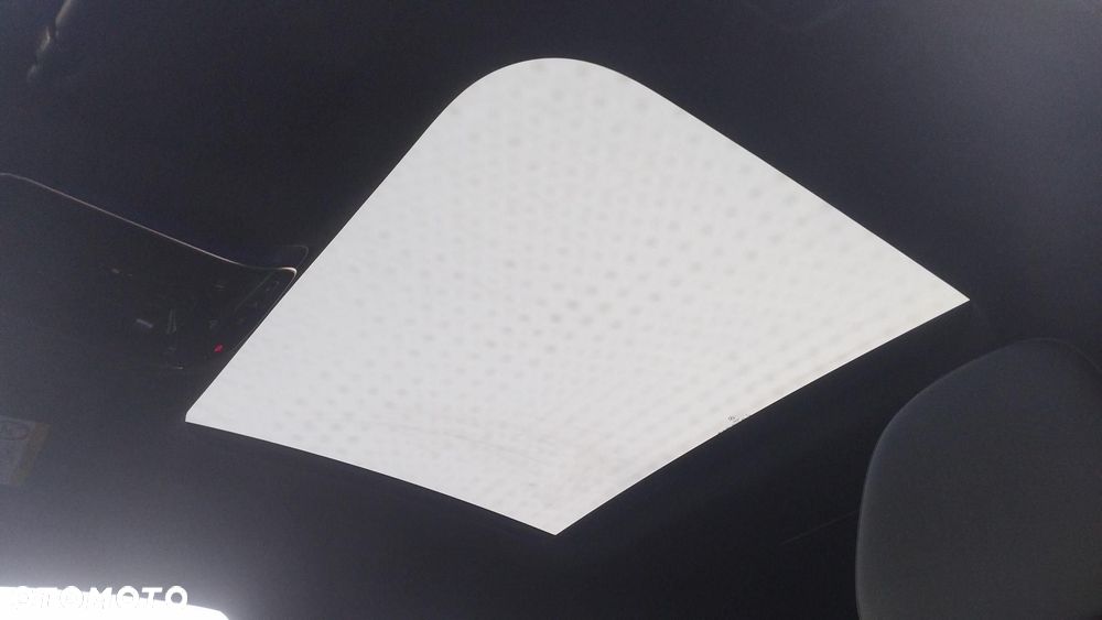 Mercedes-Benz GLC - 12