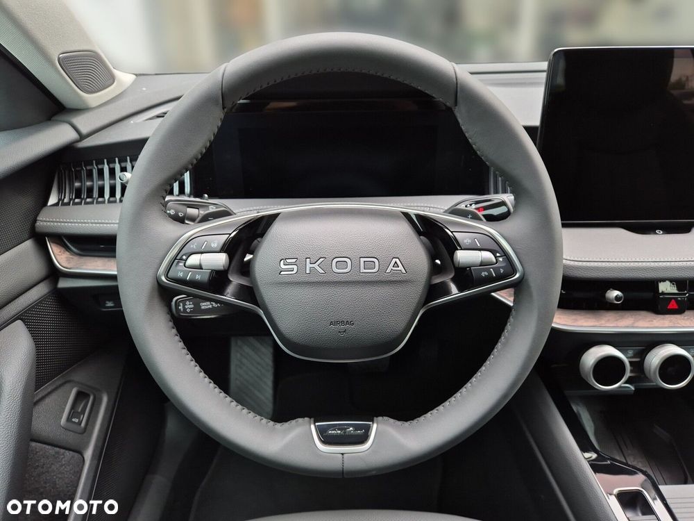 Skoda Superb 2.0 TSI L&K DSG - 41