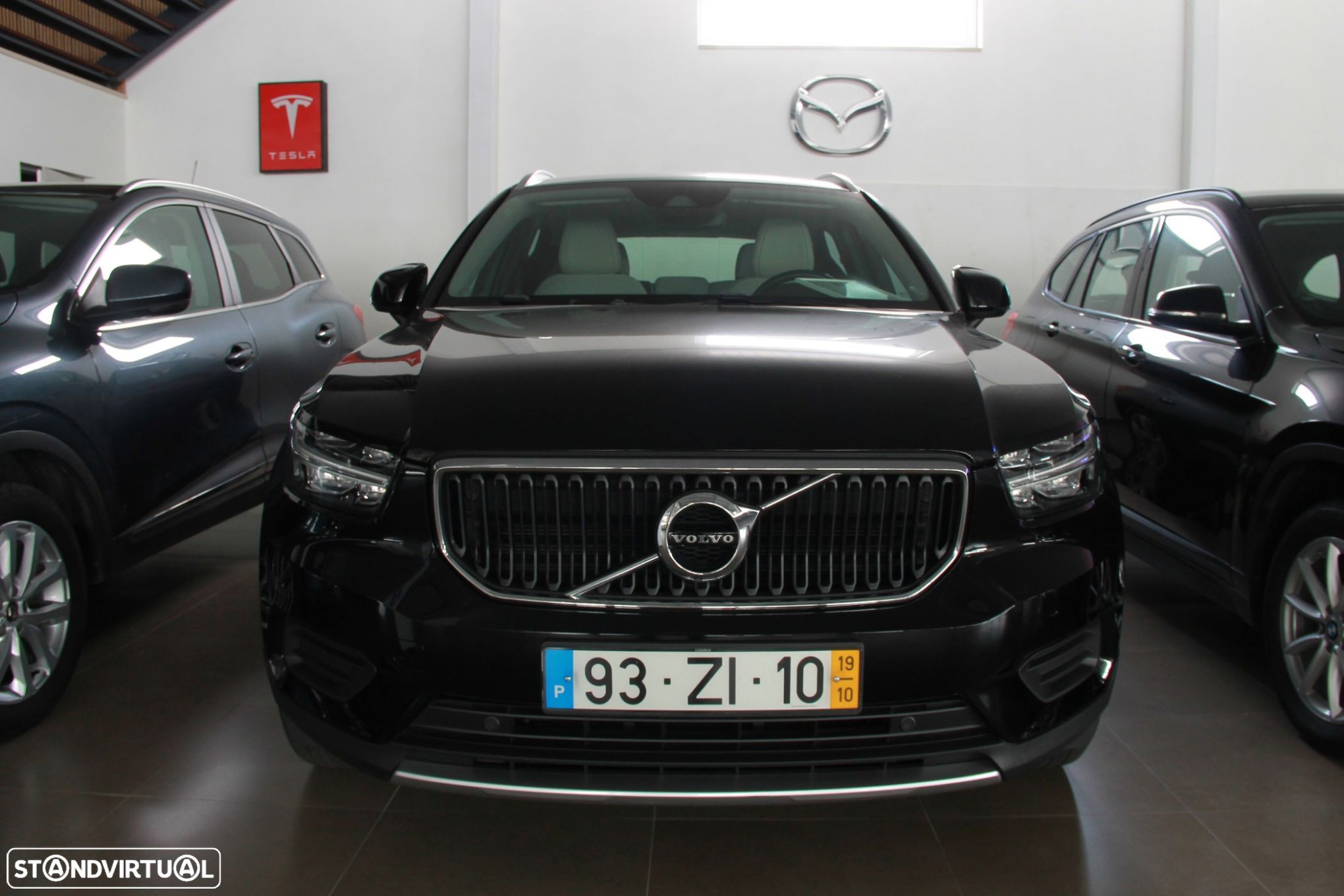 Volvo XC 40 2.0 D3 Momentum - 1