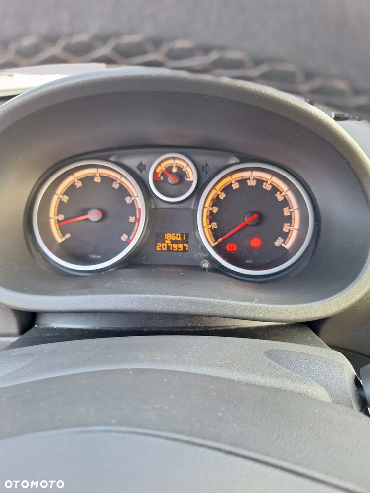 Opel Corsa 1.4 16V Active - 6