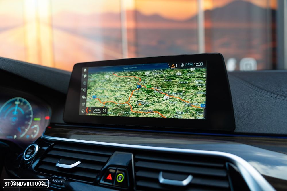 BMW 530 e iPerformance Line Luxury - 13