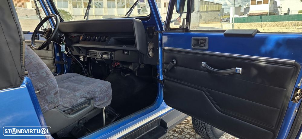 Jeep Wrangler 2.5 Sport Soft Top - 14