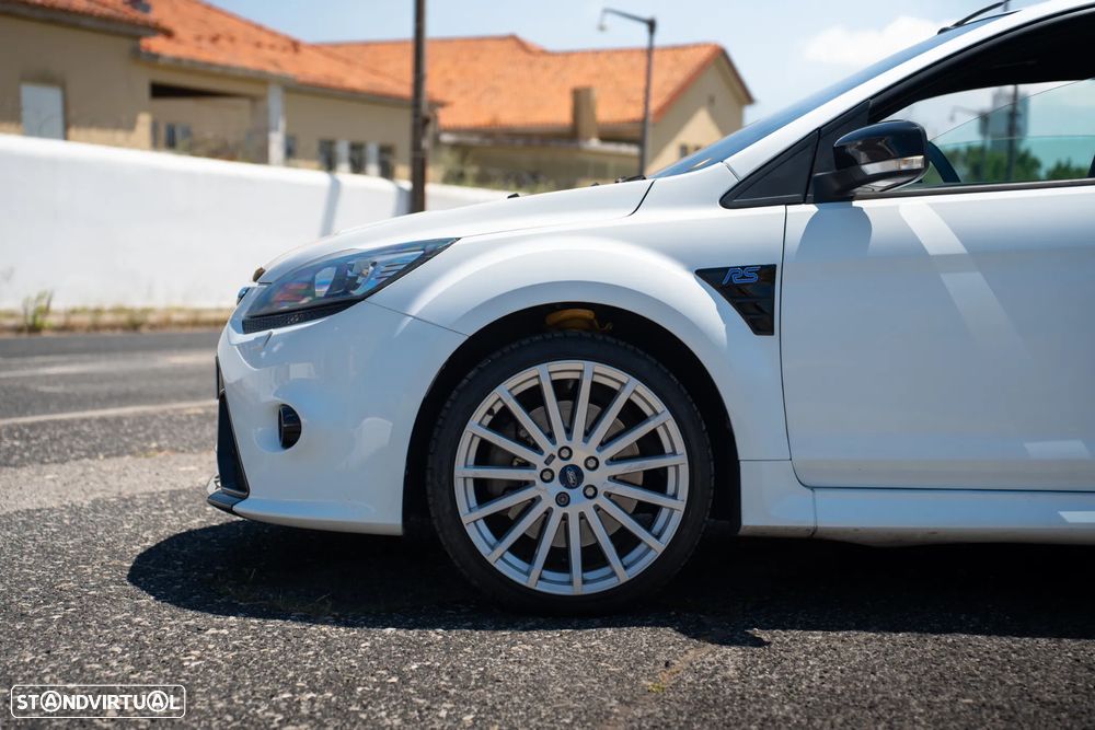 Ford Focus 2.5 RS - 11