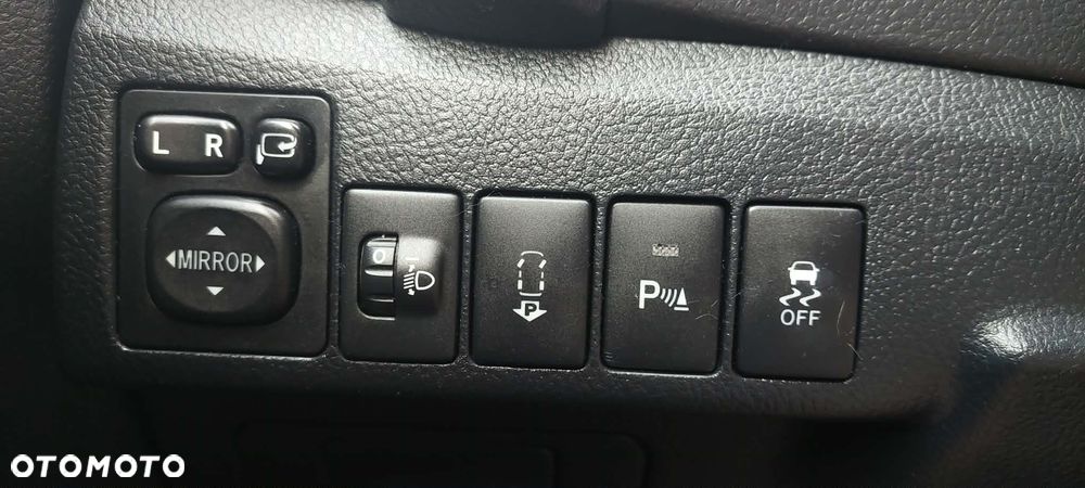 Toyota Auris 1.6 Valvematic Edition - 12