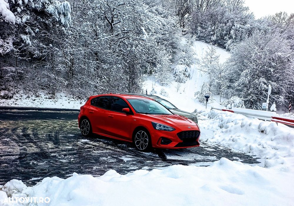 Ford Focus - 1
