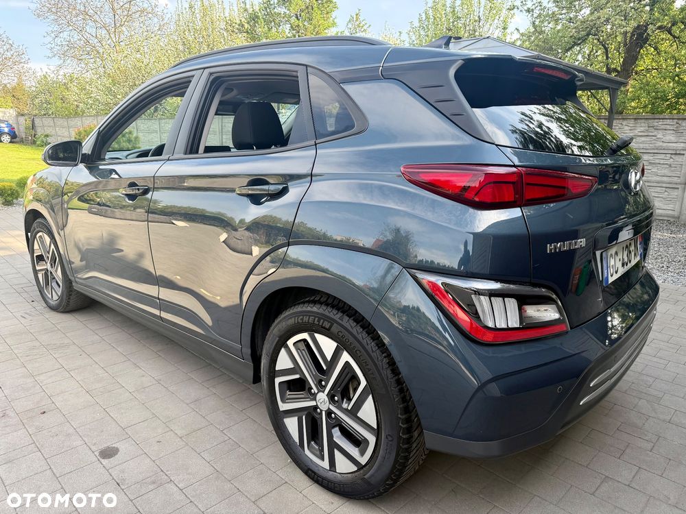 Hyundai Kona Premium - 3