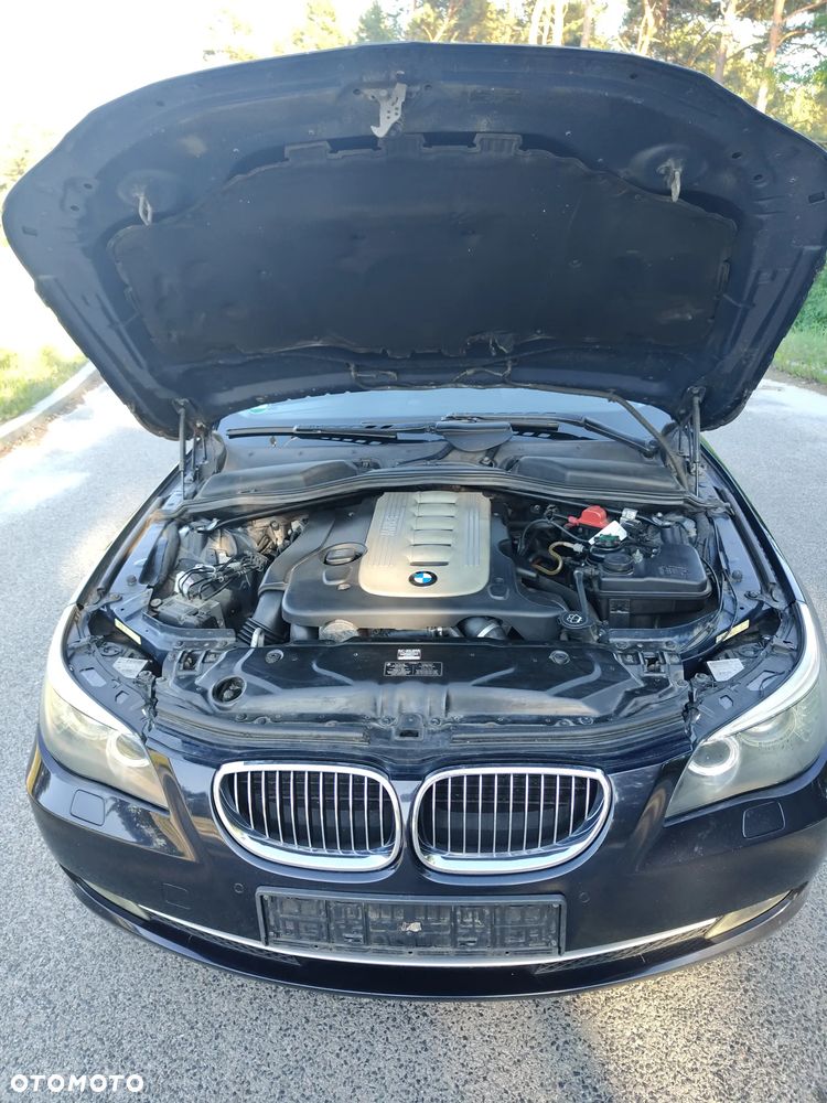BMW Seria 5 - 32