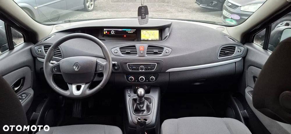 Renault Scenic 1.6 16V 110 Authentique - 5