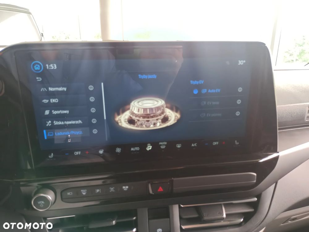 Ford Tourneo Custom 2.5 PHEV CVT 340 L2 Titanium - 30