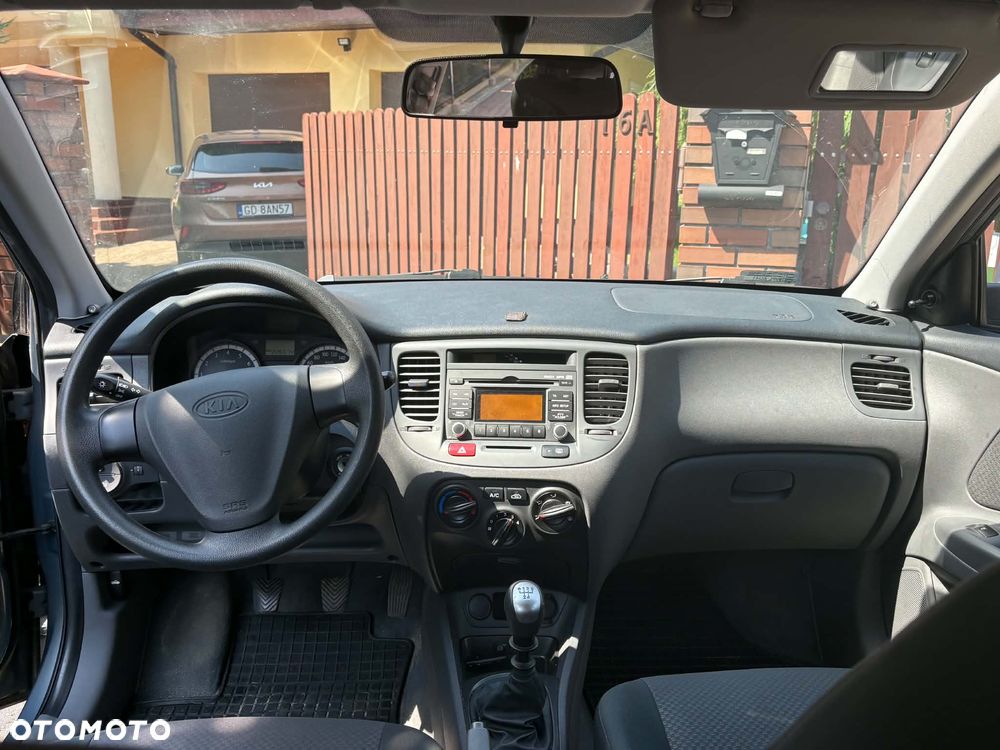 Kia Rio 1.4 Comfort - 8