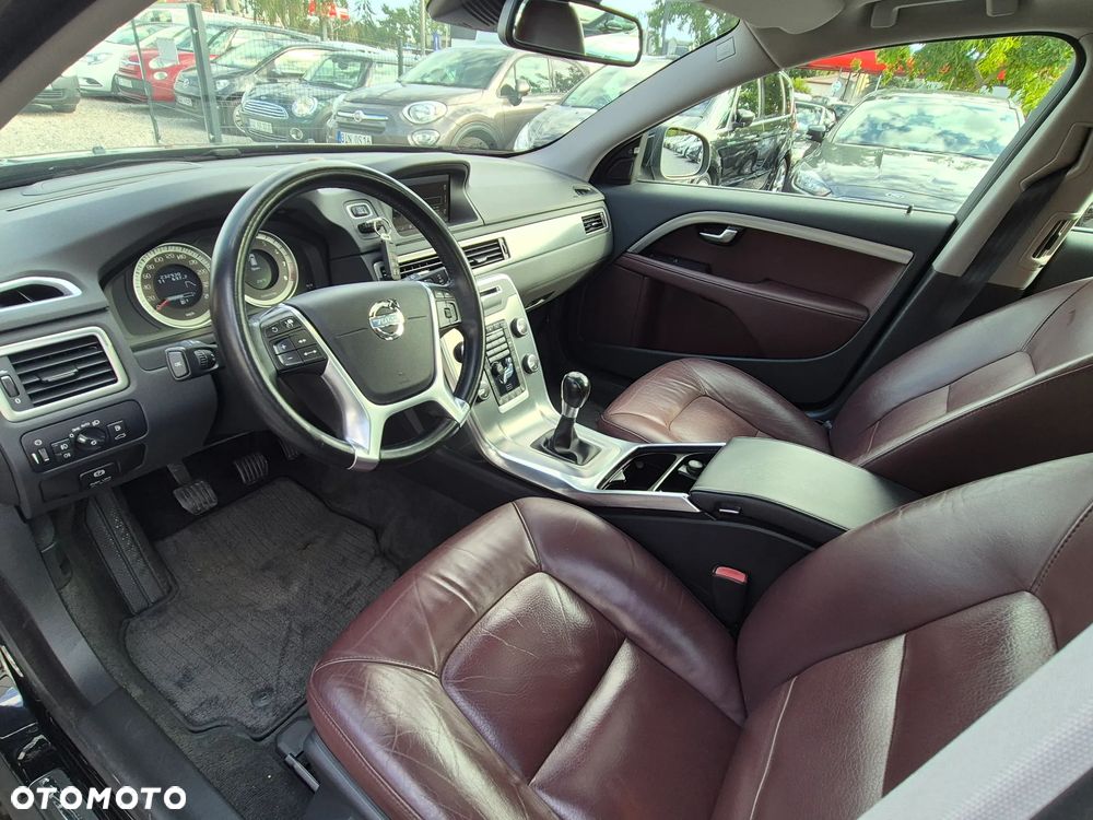 Volvo V70 T4 Dynamic Summum - 25