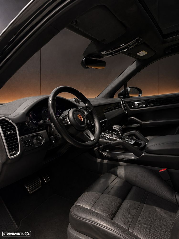 Porsche Cayenne Turbo - 3