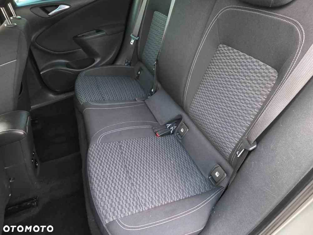 Opel Astra 1.4 Turbo Edition - 26
