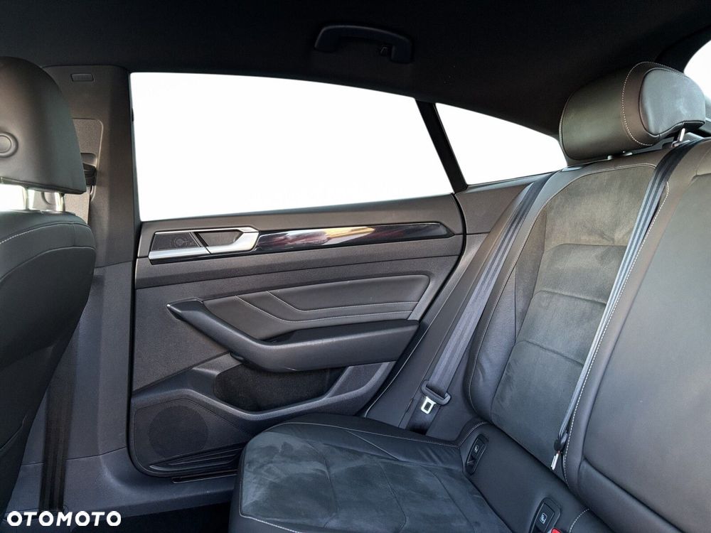 Volkswagen Arteon 2.0 TSI R-Line DSG - 25