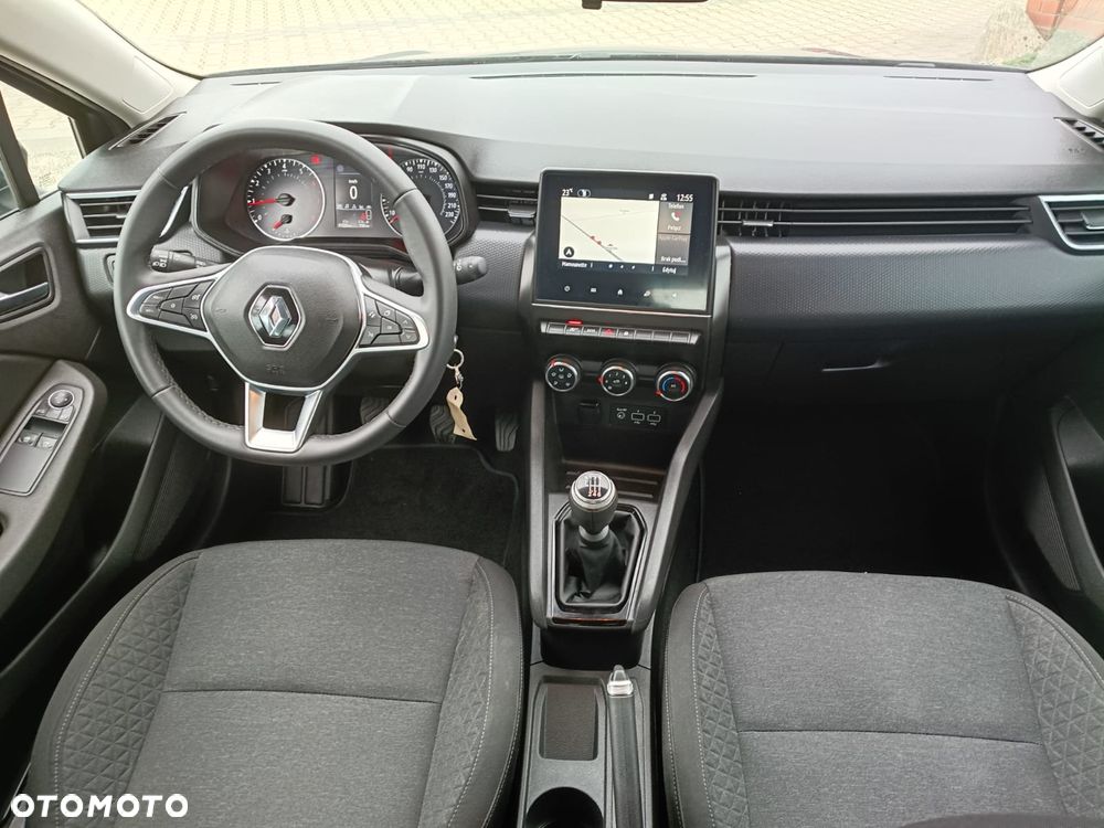 Renault Clio - 11