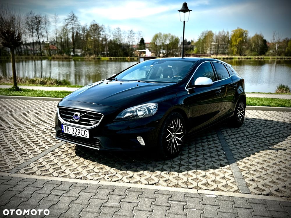 Volvo V40 D4 Drive-E R-Design Momentum - 13