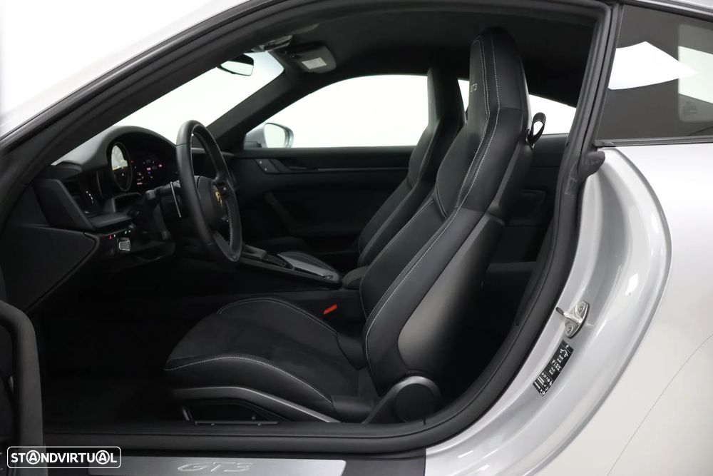 Porsche 911 (992) GT3 PDK - 13