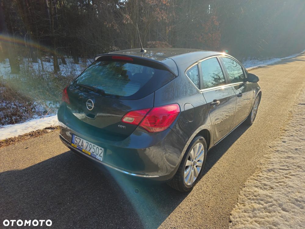Opel Astra 1.7 CDTI Executive - 3
