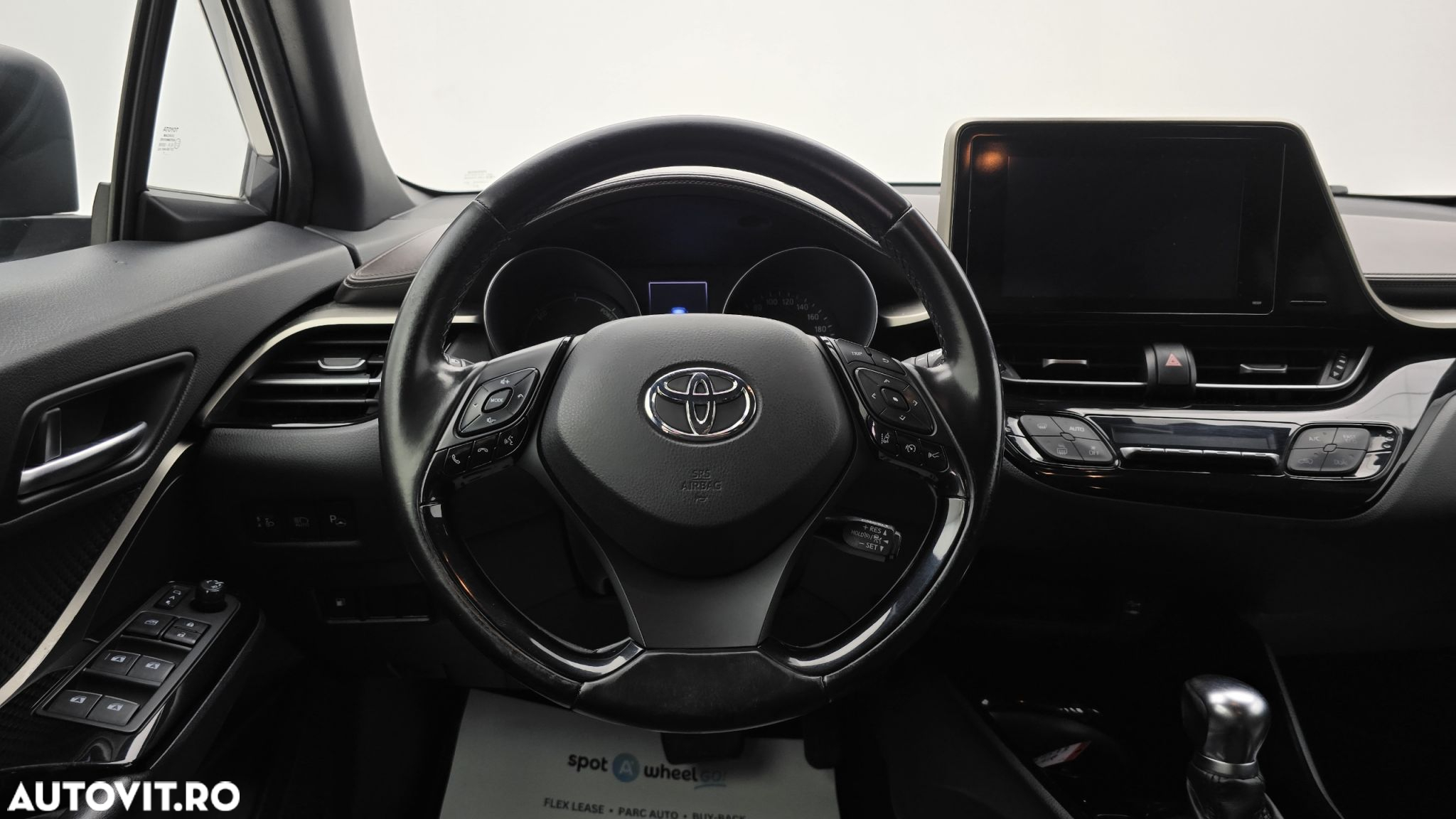 Toyota C-HR - 15