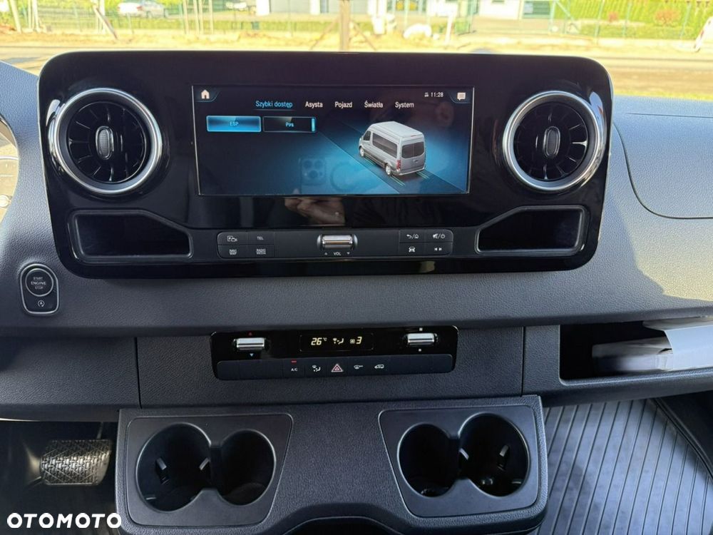 Mercedes-Benz Sprinter - 29