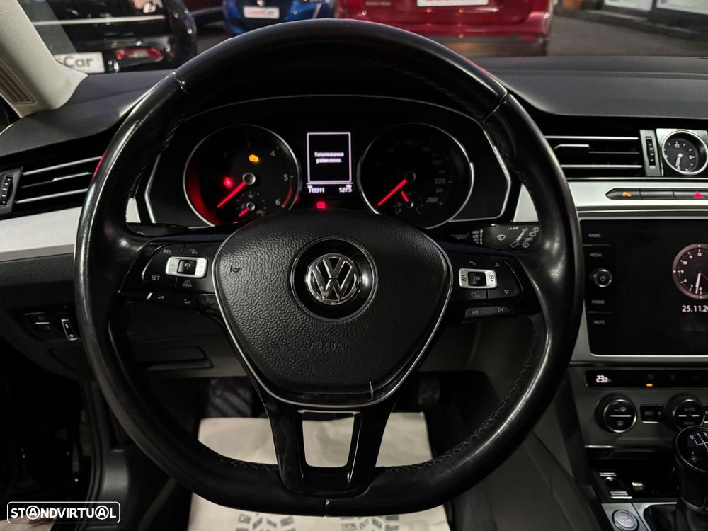 VW Passat Variant 1.6 TDI Confortline - 15