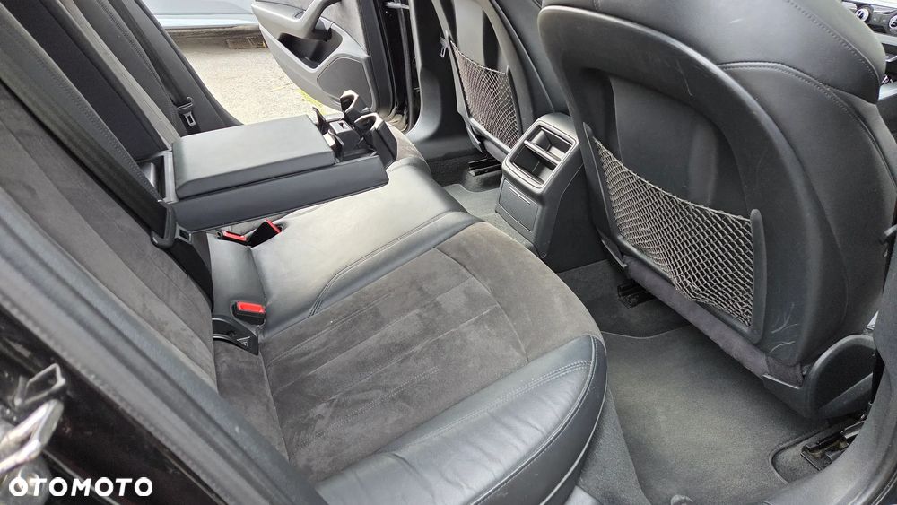 Audi A4 Avant 2.0 TDI S tronic - 15