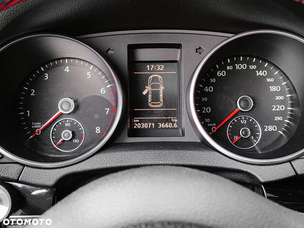 Volkswagen Golf VI 2.0 TSI GTI - 29