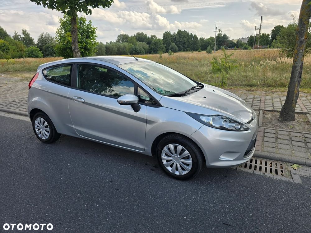 Ford Fiesta 1.6 TDCI Ambiente - 4
