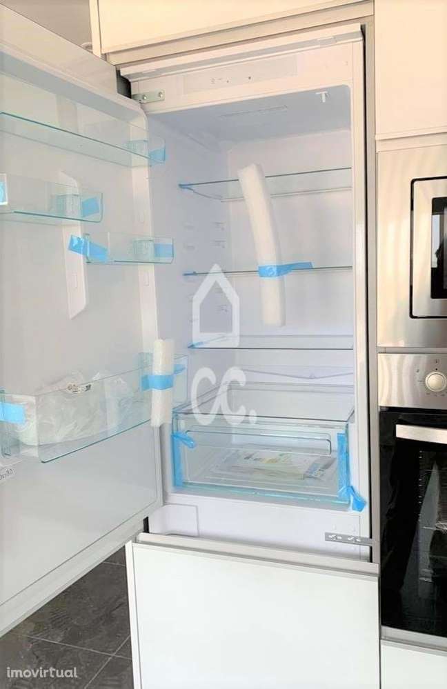 T3 a estrear, em zona privilegiada da Margem Sul - Grande imagem: 3/28