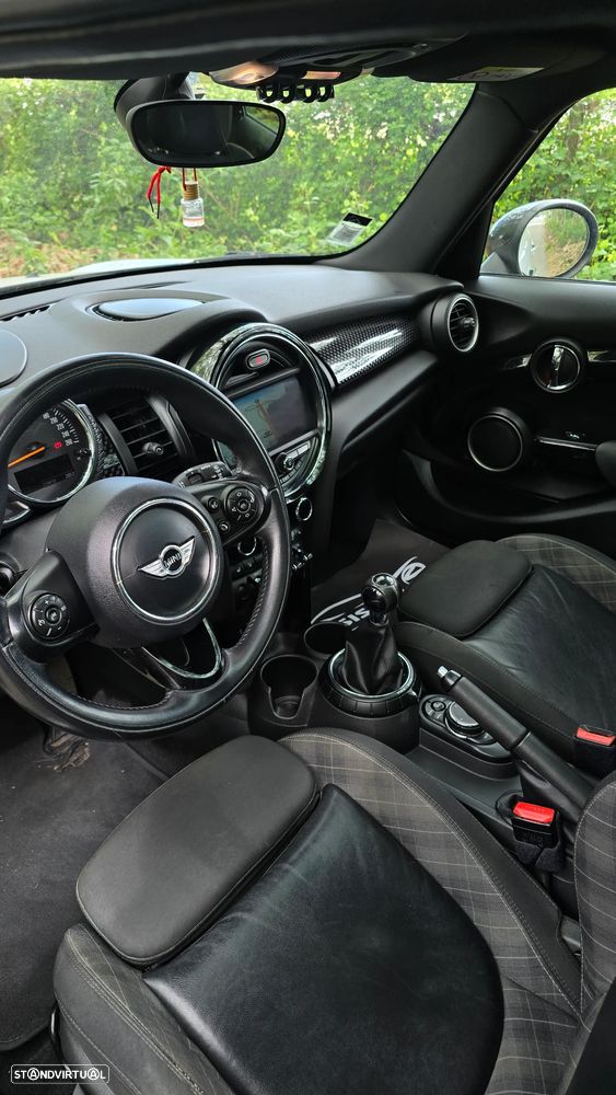 MINI 5 Portas Cooper SD - 18
