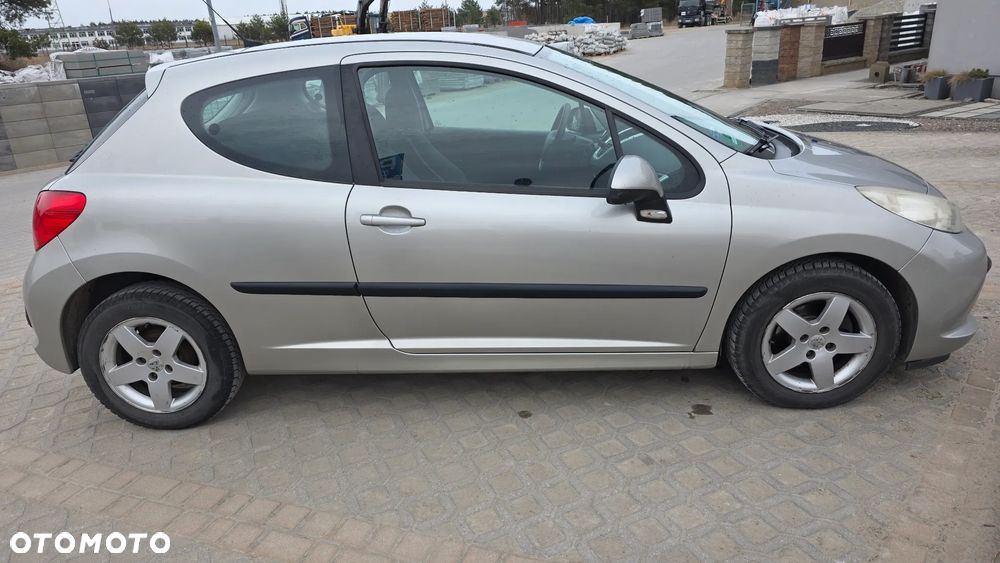 Peugeot 207 - 4