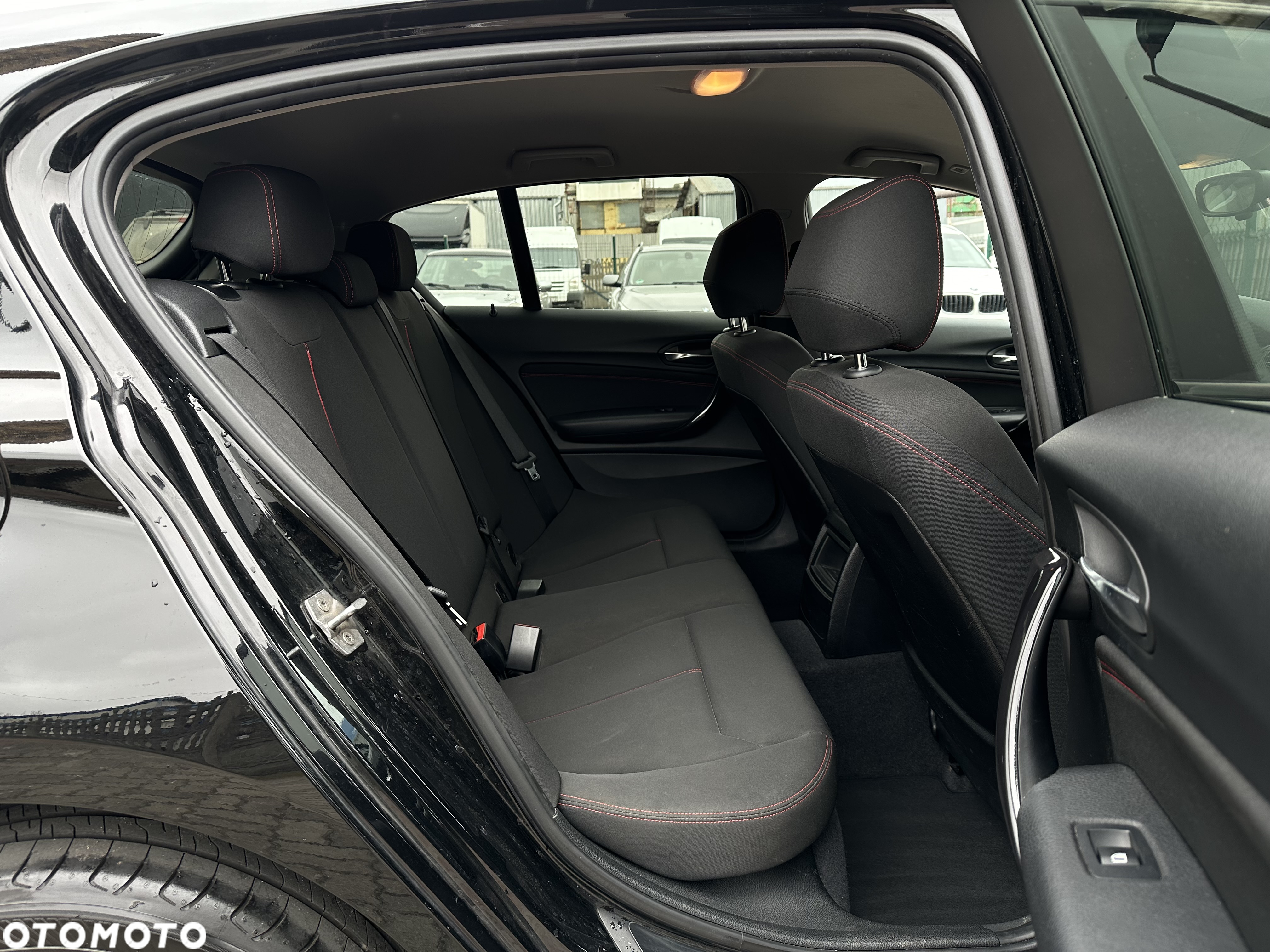 BMW Seria 1 116i - 21