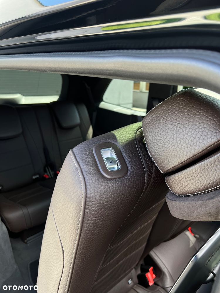 Mercedes-Benz GLS - 29
