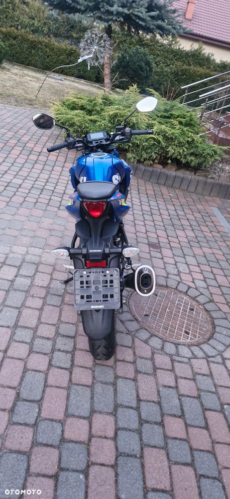 Suzuki GSX - 4