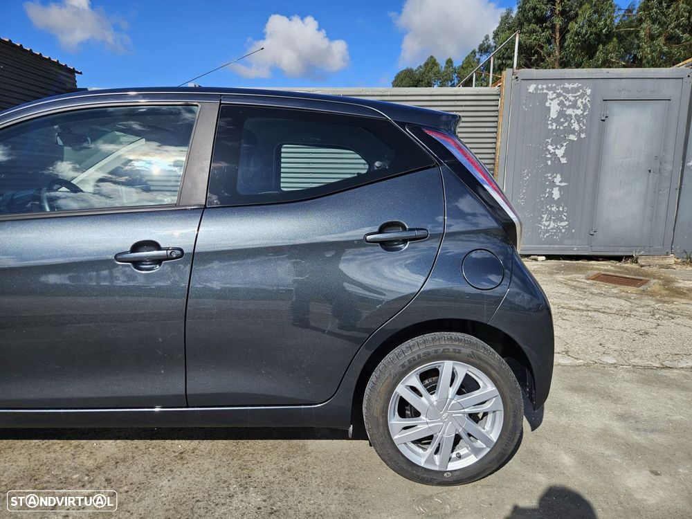 Toyota Aygo 1.0 X-Play Plus+X-Touch - 14