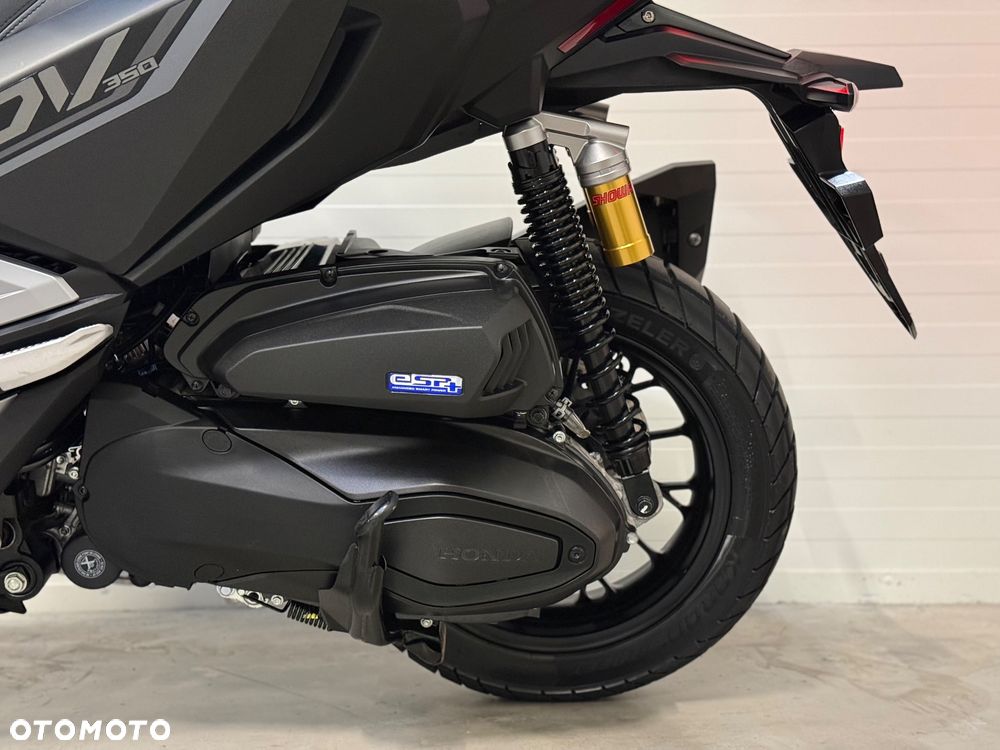 Honda ADV350 - 29