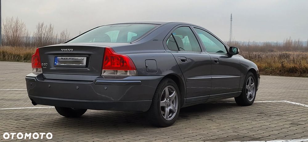 Volvo S60 - 4