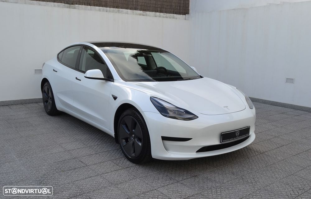 Tesla Model 3 Long Range Tração Traseira - 3