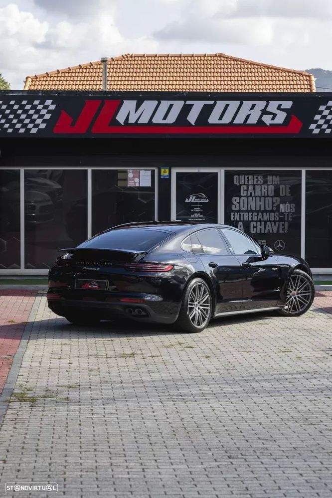 Porsche Panamera 4 E-Hybrid - 37