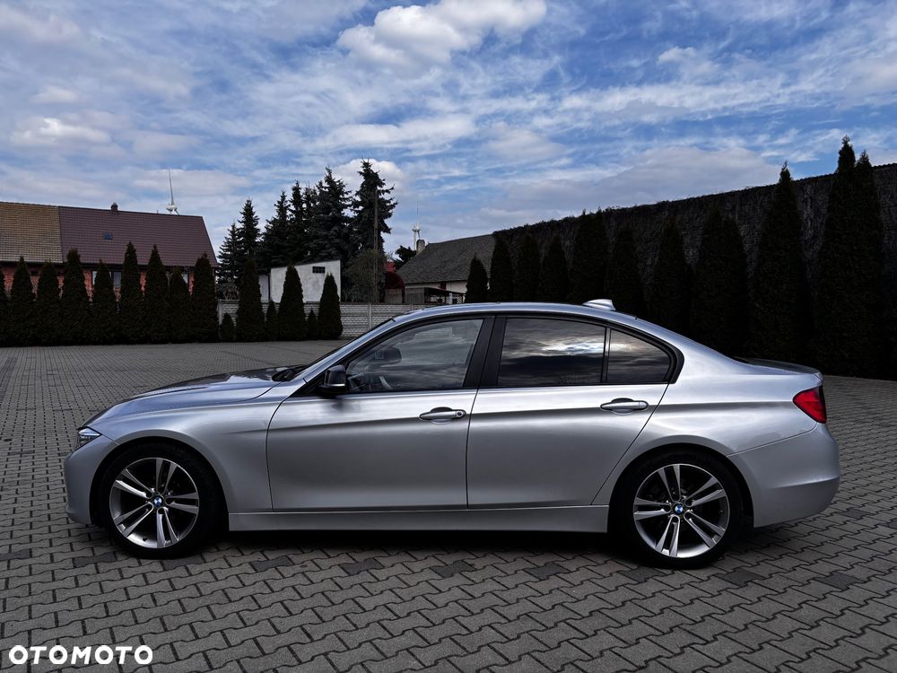 BMW Seria 3 320d DPF Efficient Dynamics Edition - 8