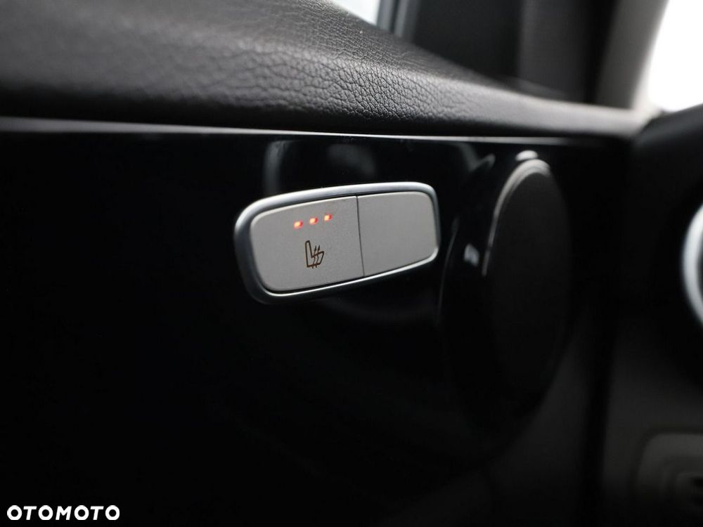 Mercedes-Benz Klasa C 300 de 9G-TRONIC Avantgarde - 39