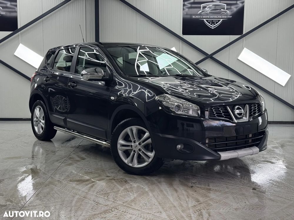 Nissan Qashqai 2.0 DCI 4 x 4 DPF Aut acenta - 1